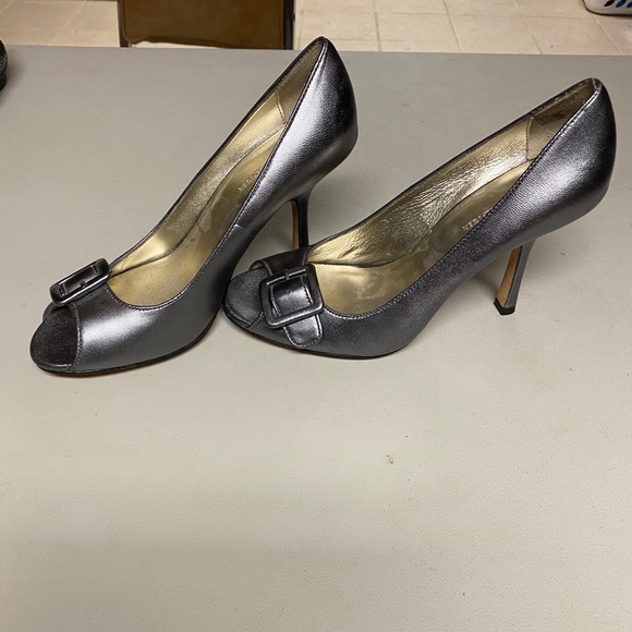 Tommy Hilfiger Open Toe Heels - Picture 2 of 3